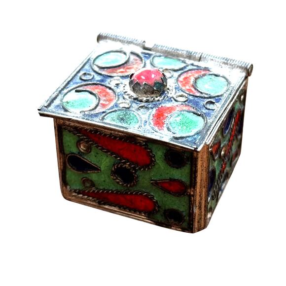 Vintage silver metal trinket box inlaid stone hinged lid blue green red enamel - Picture 2 of 8
